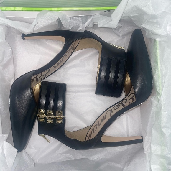 Sam Edelman | Black | Stiletto with Ankle Strap | Gold Buckle | 8.5 - Picture 15 of 16